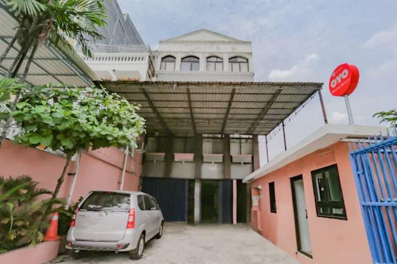 Reddoorz Syariah Near Stasiun Karet Hotel Джакарта Екстериор снимка