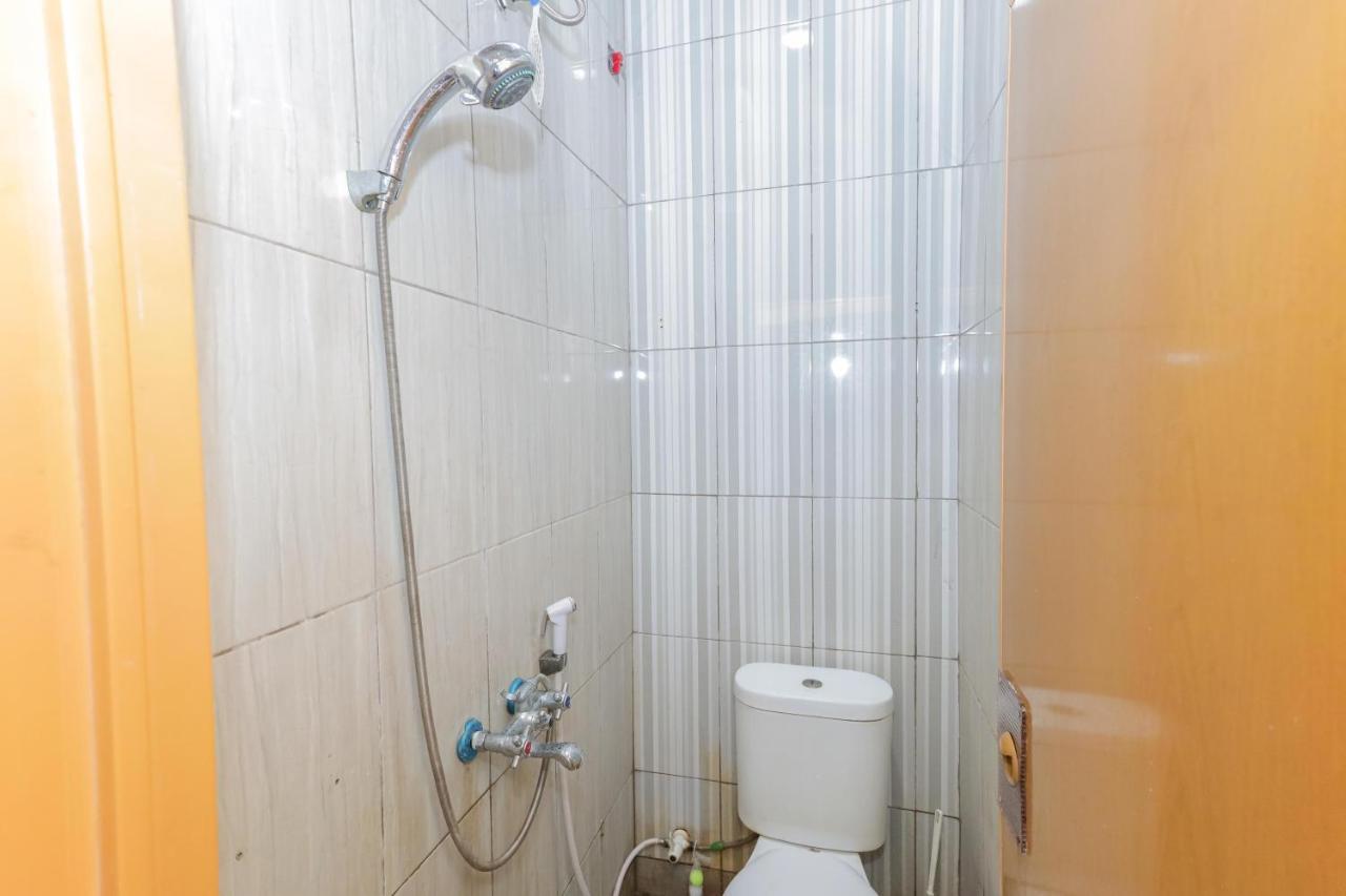 Reddoorz Syariah Near Stasiun Karet Hotel Джакарта Екстериор снимка